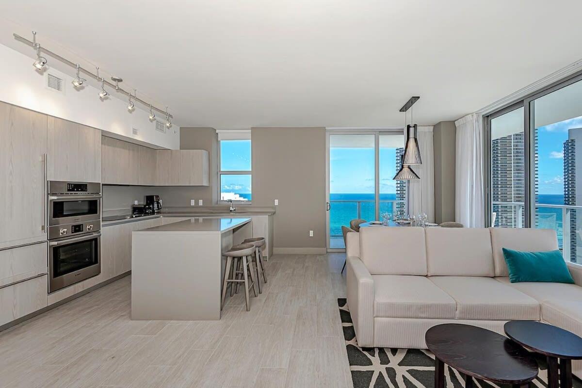 Apartmán Wrap Around Balcony - Insane Views - Amazing Pools Hollywood Exteriér fotografie
