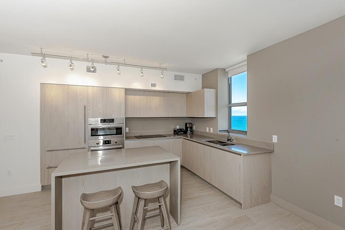 Apartmán Wrap Around Balcony - Insane Views - Amazing Pools Hollywood Exteriér fotografie