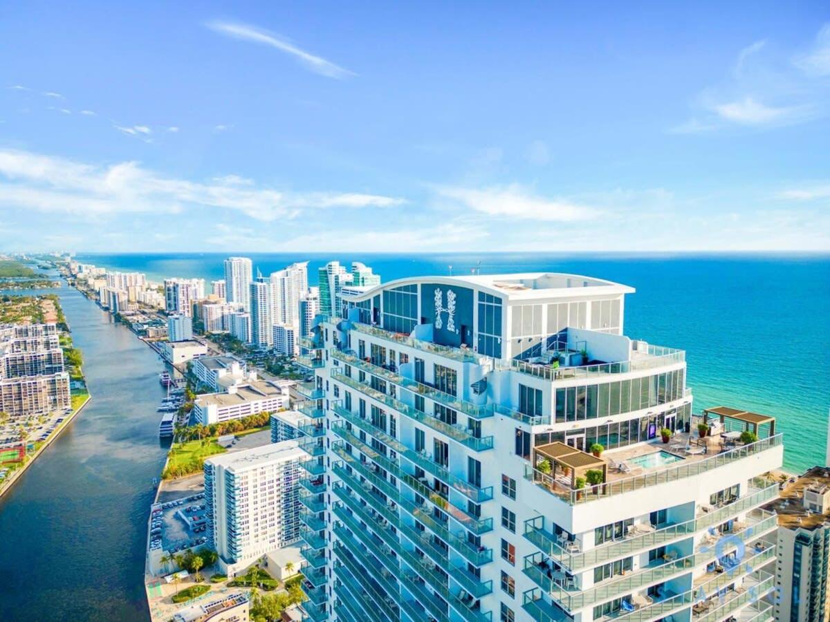 Apartmán Wrap Around Balcony - Insane Views - Amazing Pools Hollywood Exteriér fotografie