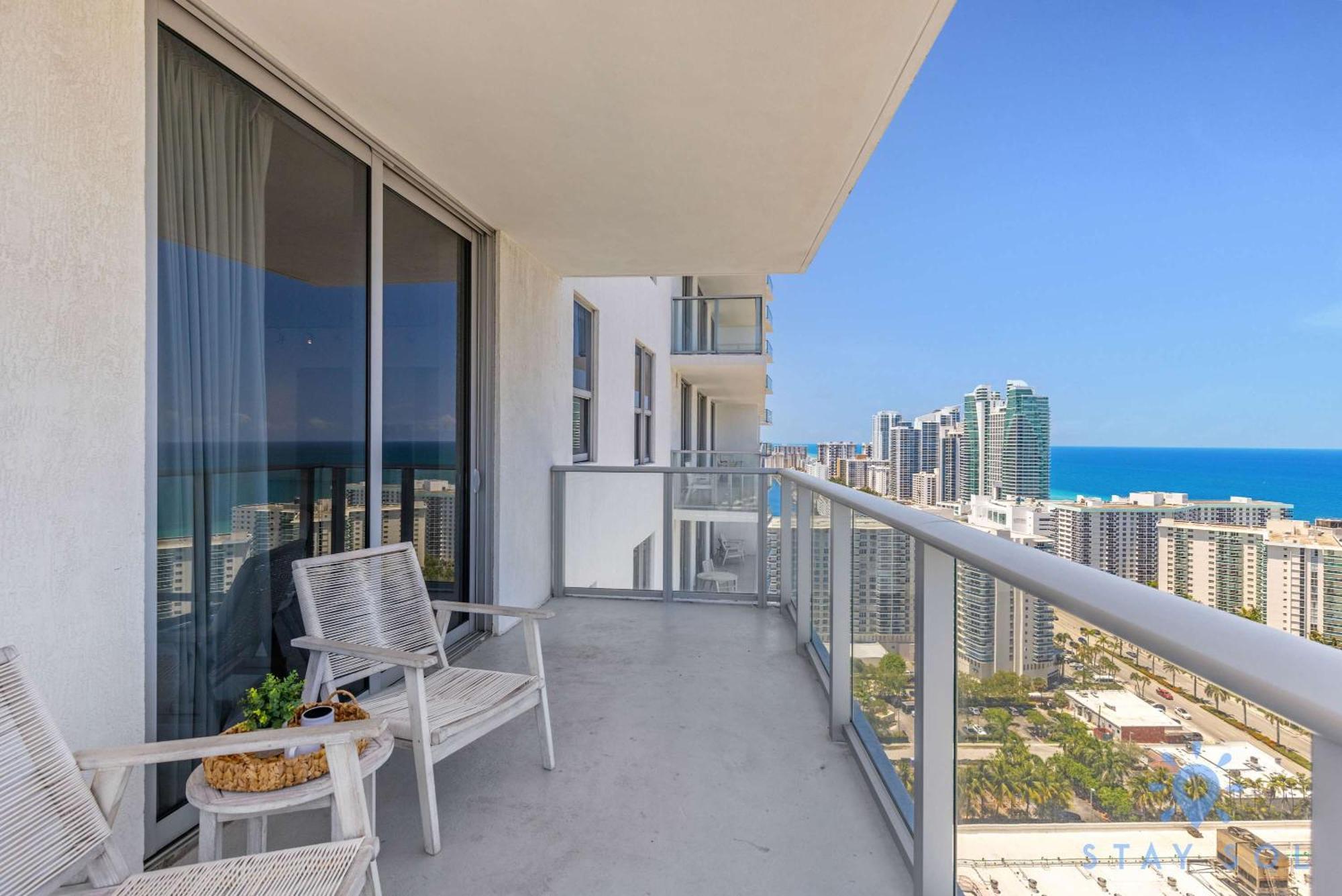 Apartmán Wrap Around Balcony - Insane Views - Amazing Pools Hollywood Exteriér fotografie